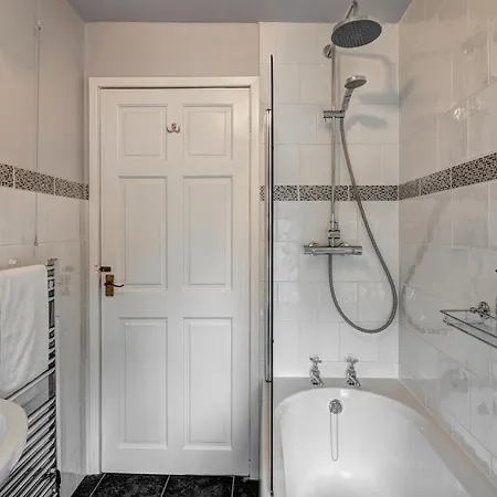 *New* Chester Canal Side 2 Bed Character Home Exterior photo