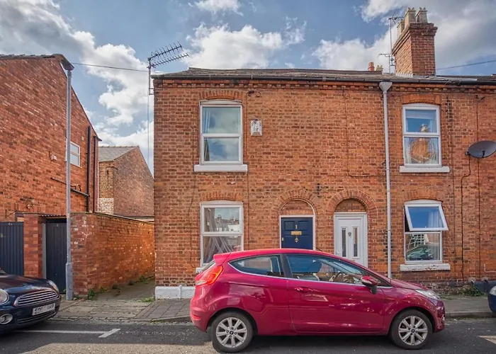 *New* Chester Canal Side 2 Bed Character Home