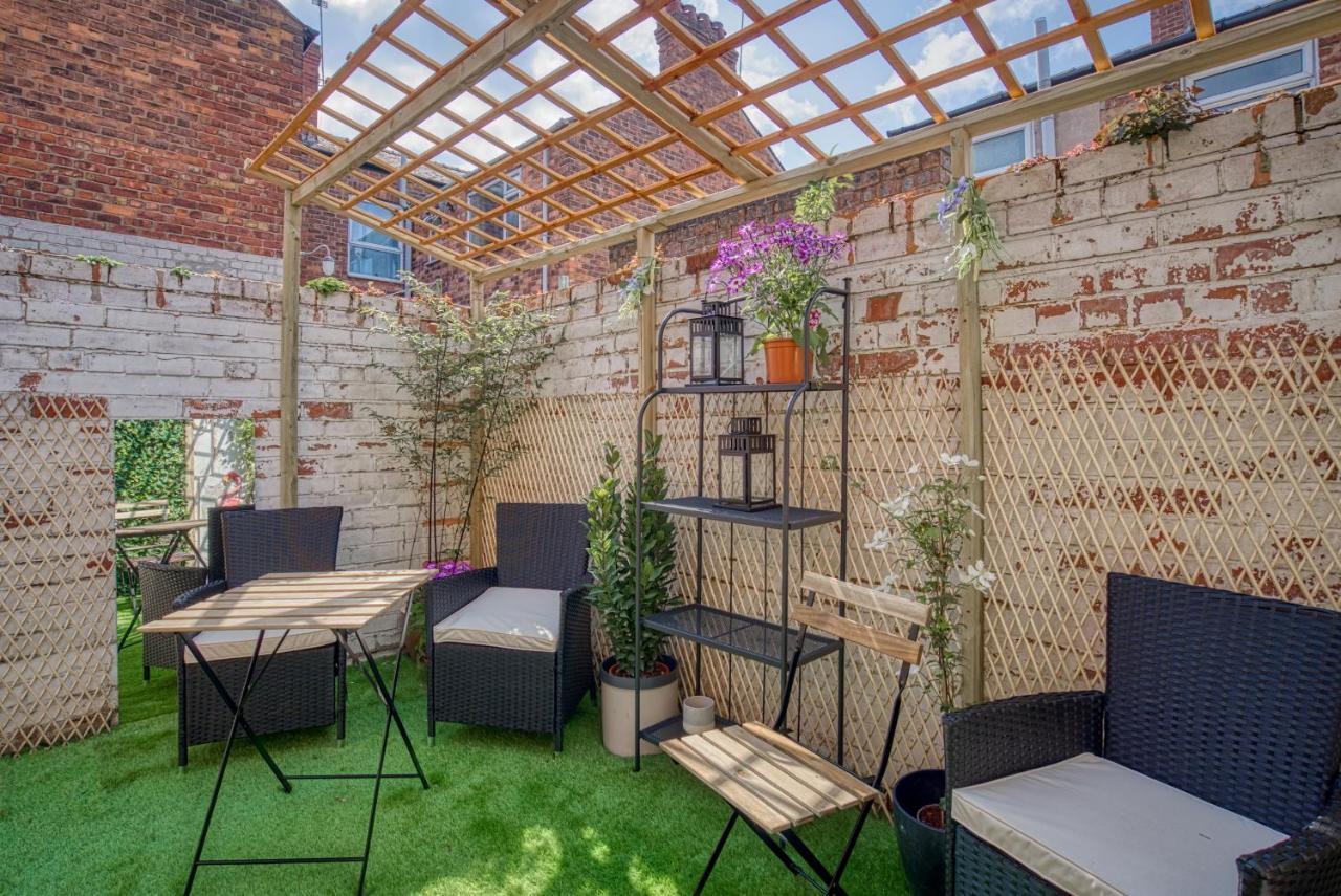 *new* Canal Side 2 Bed Character Casa de Férias *
