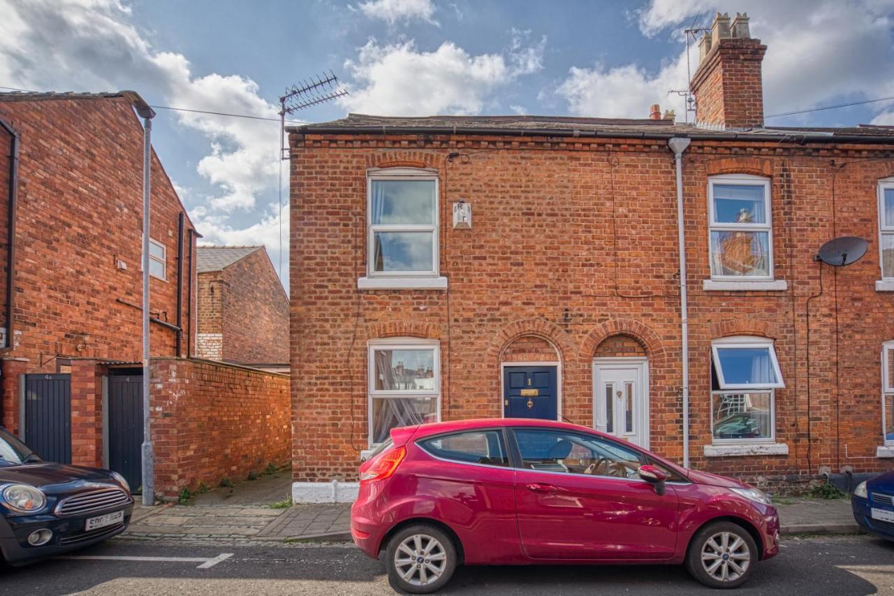 *new* Canal Side 2 Bed Character
