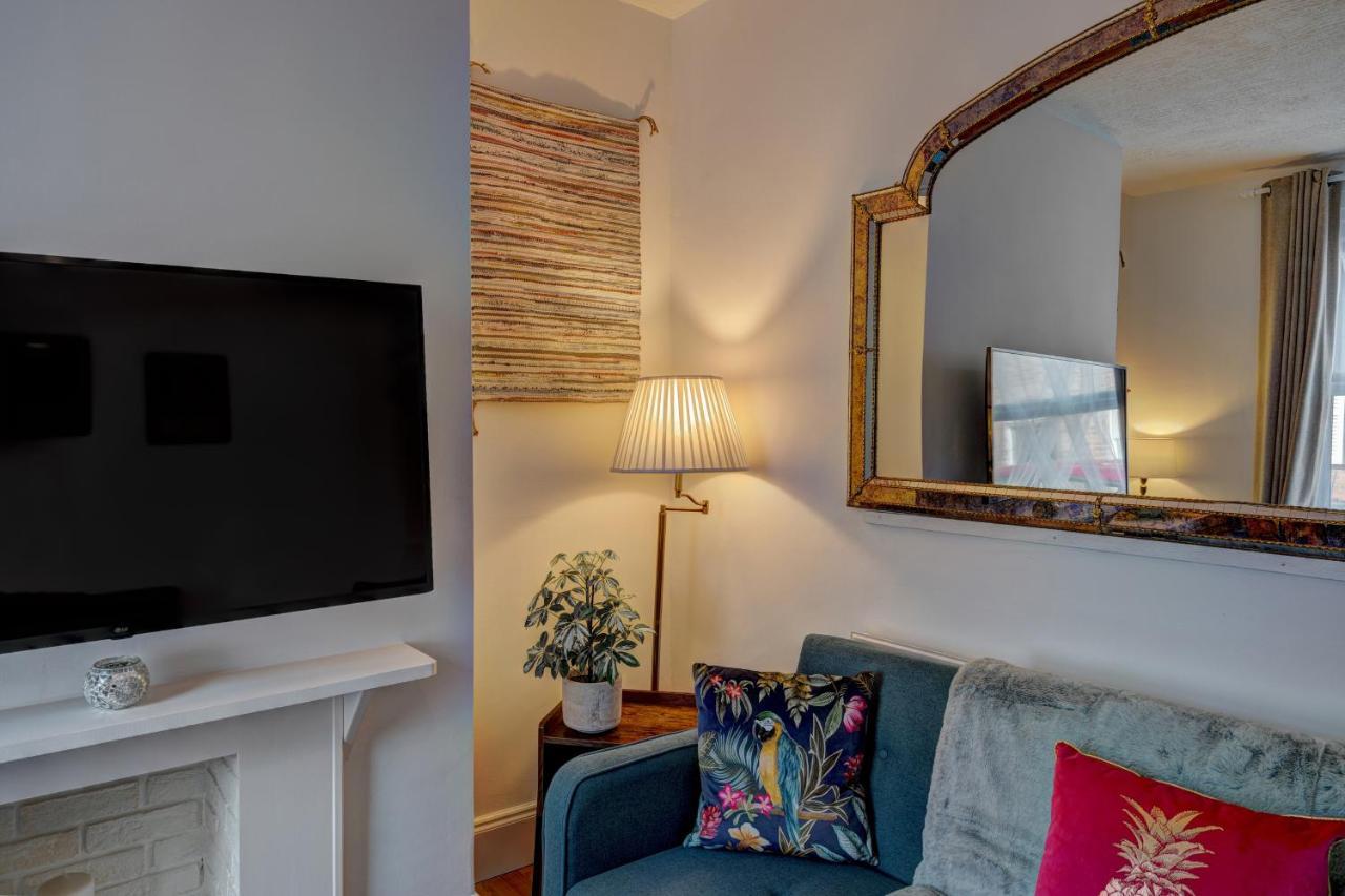 *new* Canal Side 2 Bed Character * Chester